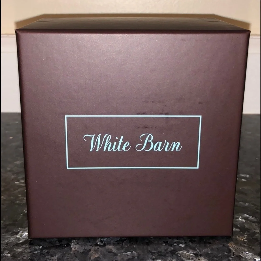 New White Barn Small Candle Gift Box